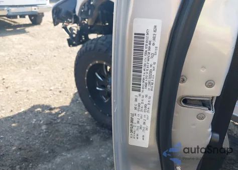 2013 Ram 1500 Big Horn z USA, uszkodzony, nr VIN 1C6RR7LT8DS525854